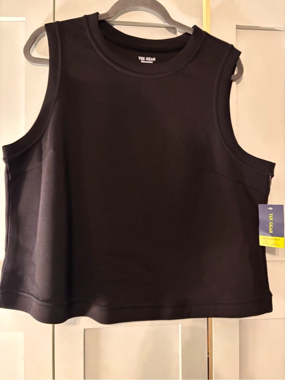 tek gear Black Sleeveless Athletic Tank Top